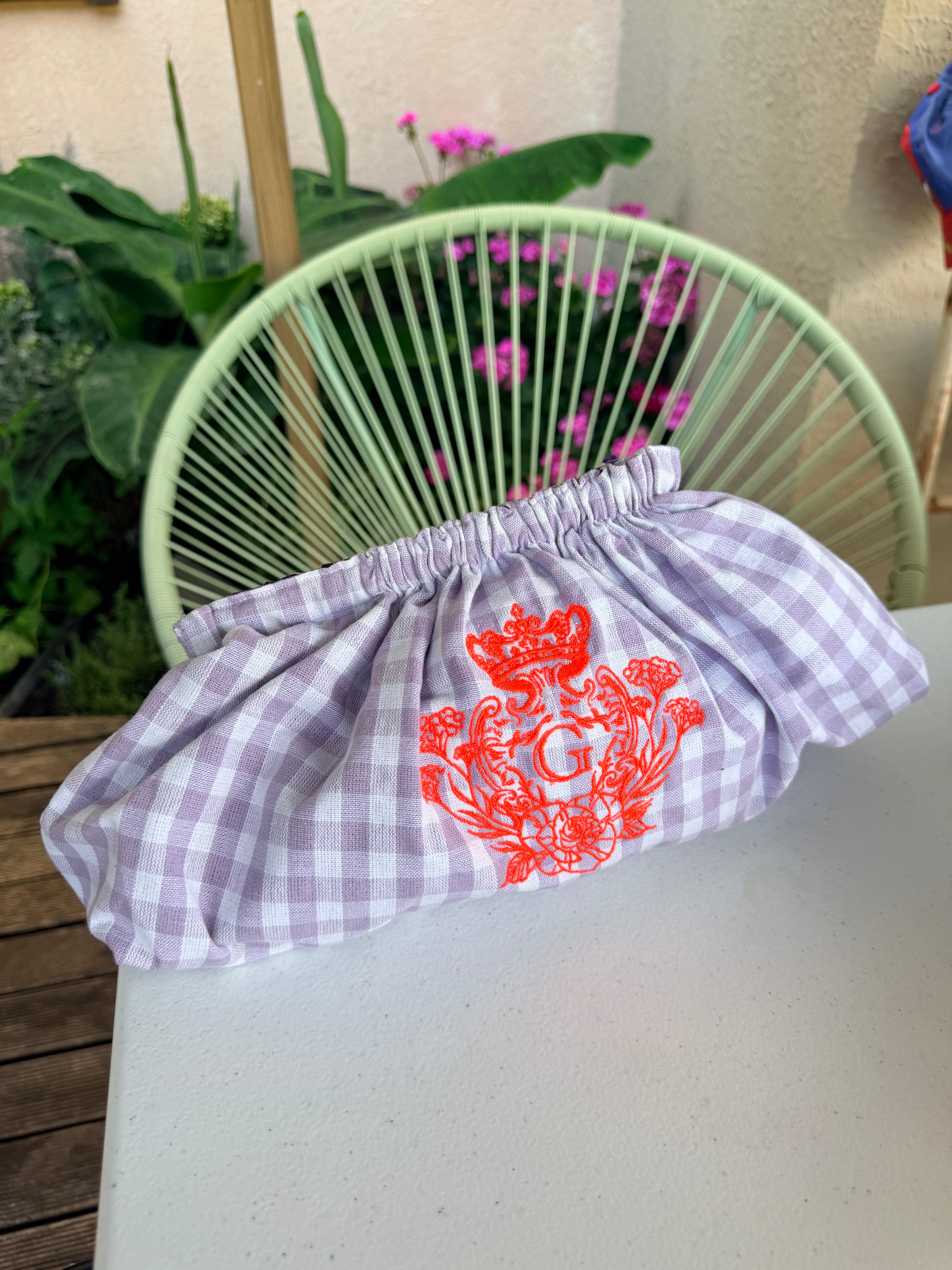 Pochette Vichy Mauve – Signature Orange Fluo