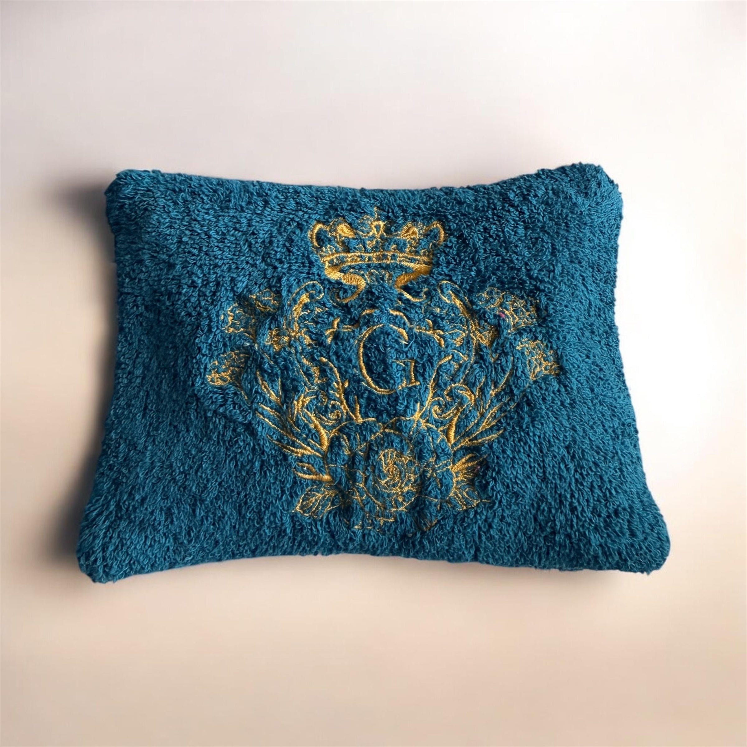 Pochette S en éponge Bonie Bleu Paon intérieur en cretonne enduite Logo Doré