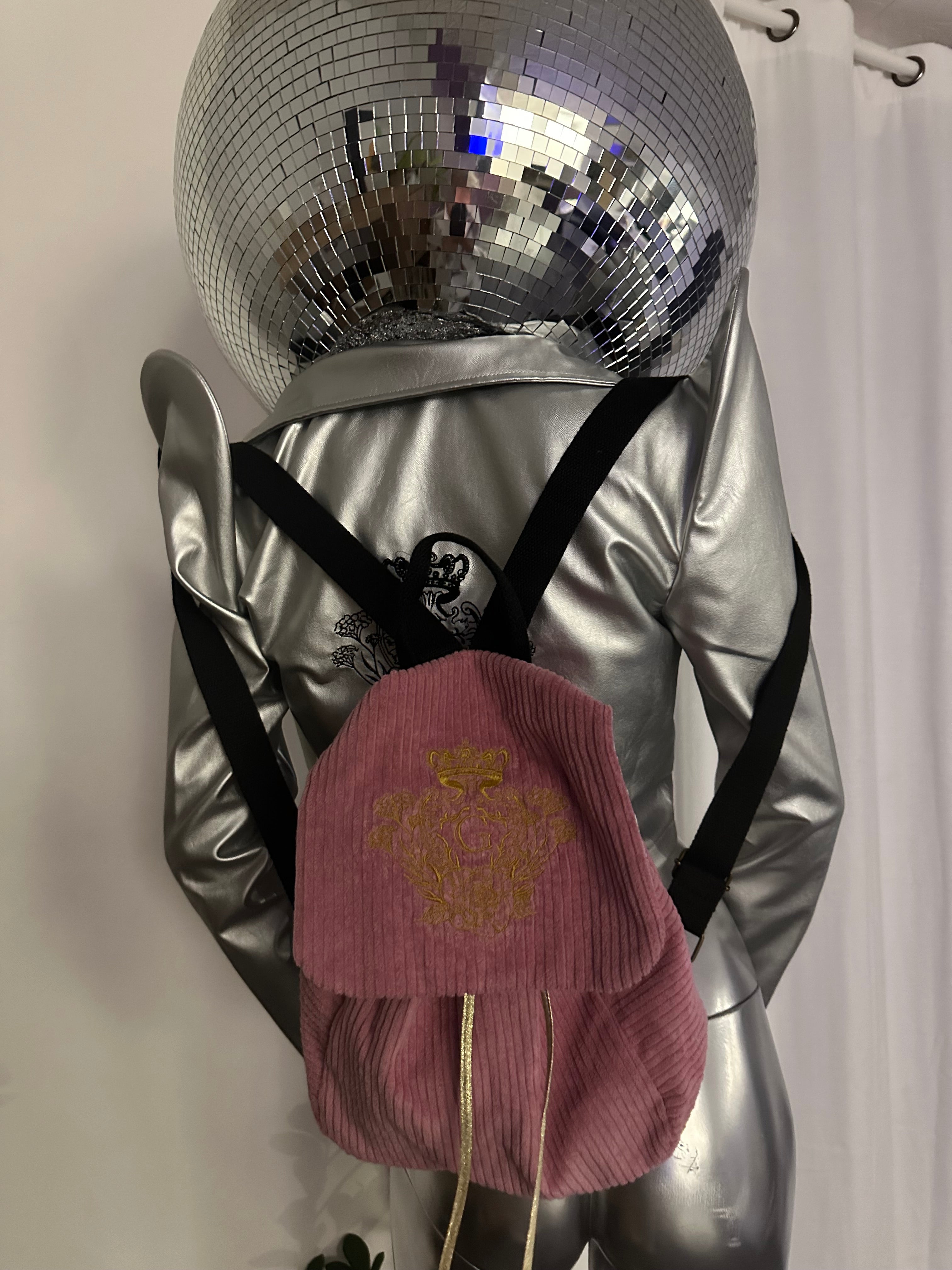 Sac à dos en velours fine côte rose poudré