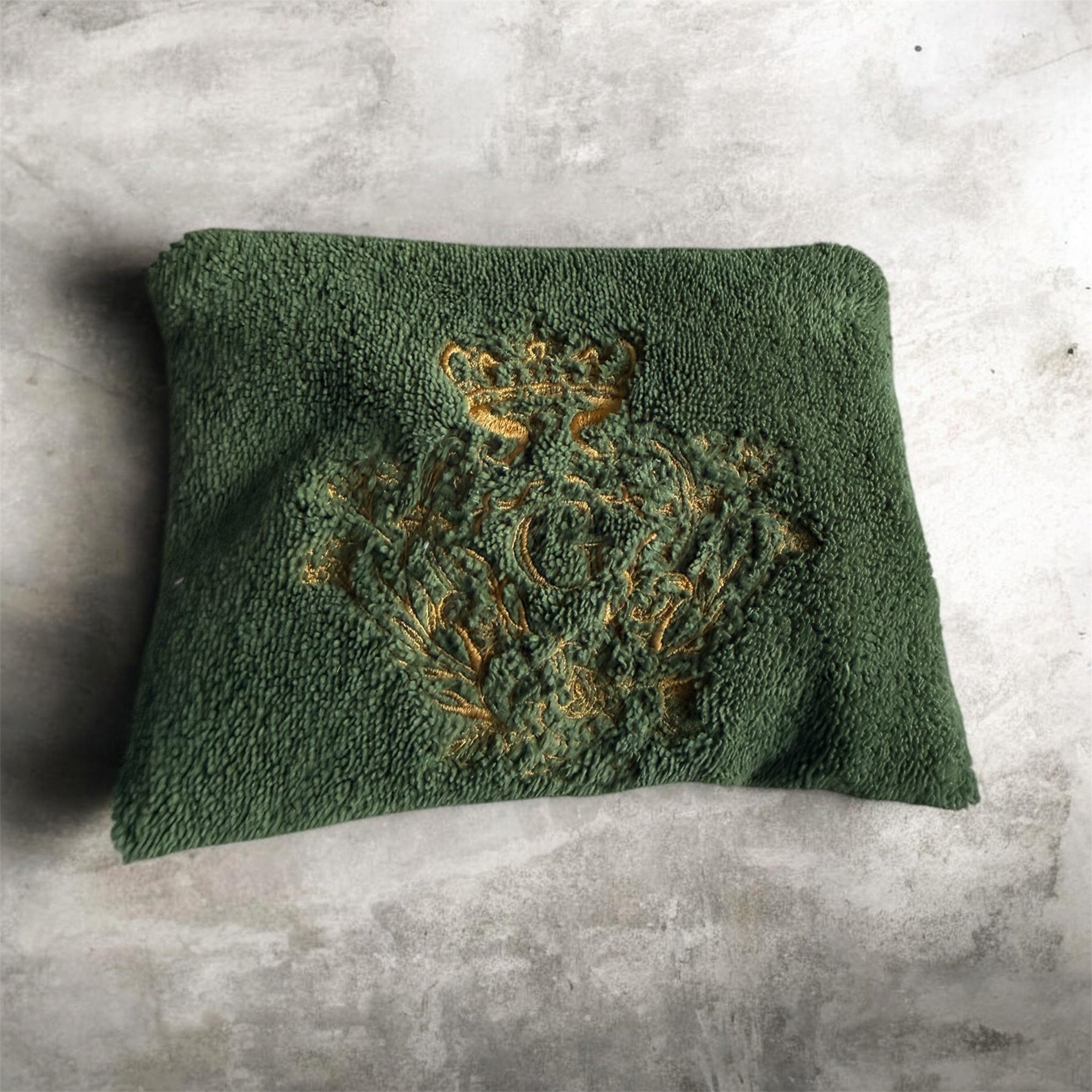 Pochette S en éponge Bambou kaki intérieur en cretonne enduite Logo Doré