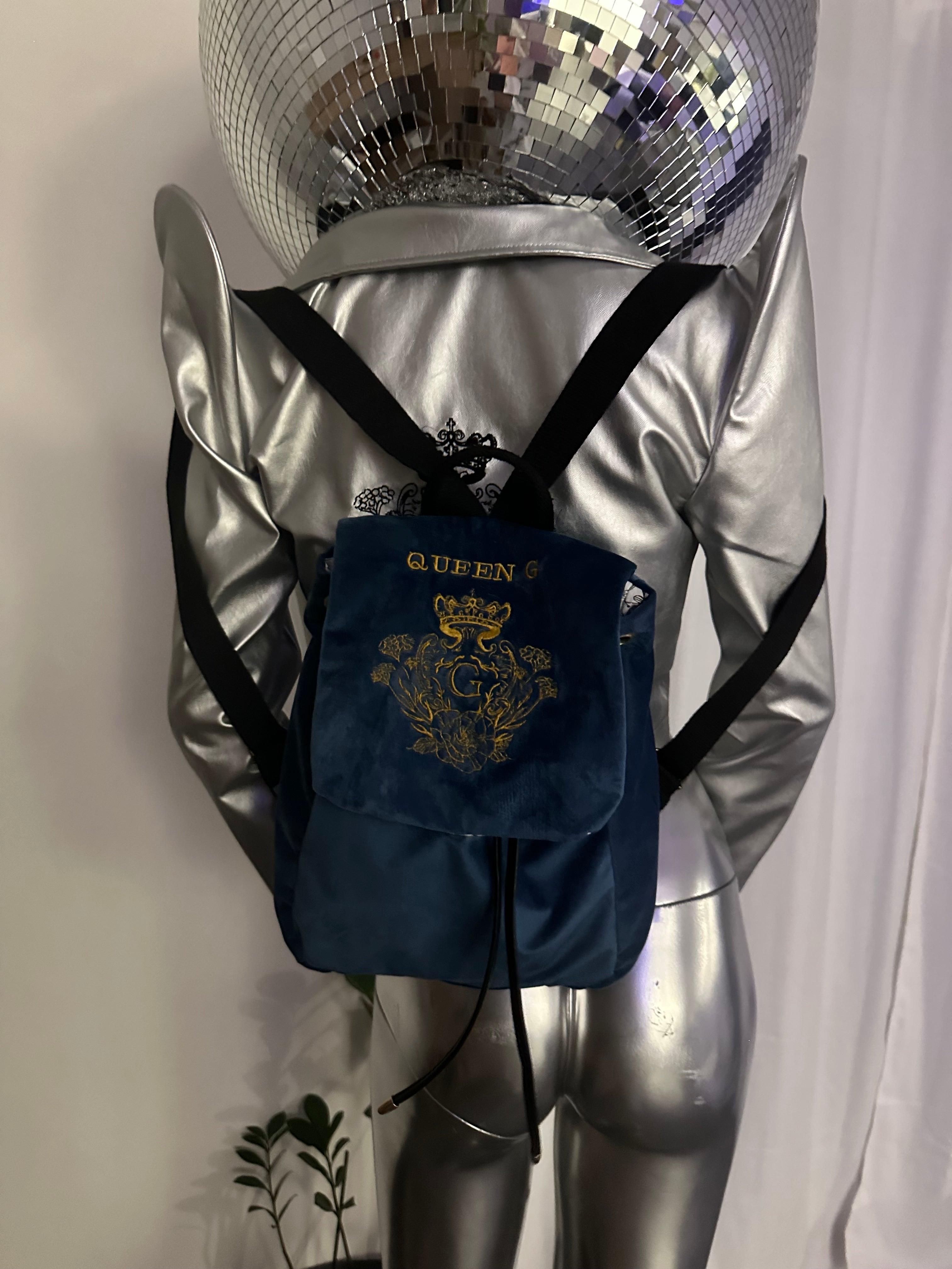 Sac à dos en velours lisse bleu profond