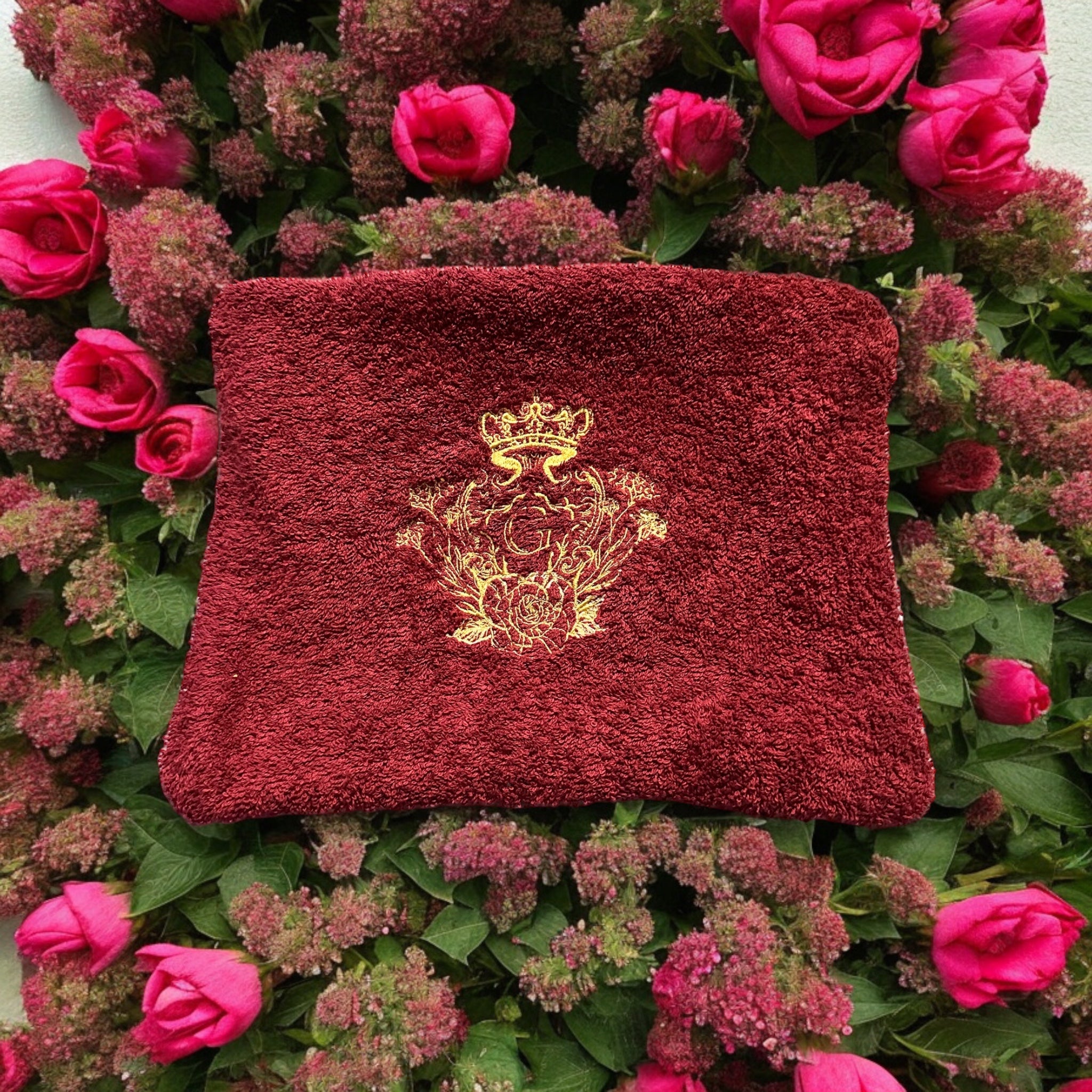Pochette XL en éponge Bordeaux en coton intérieur en cretonne enduite logo Doré