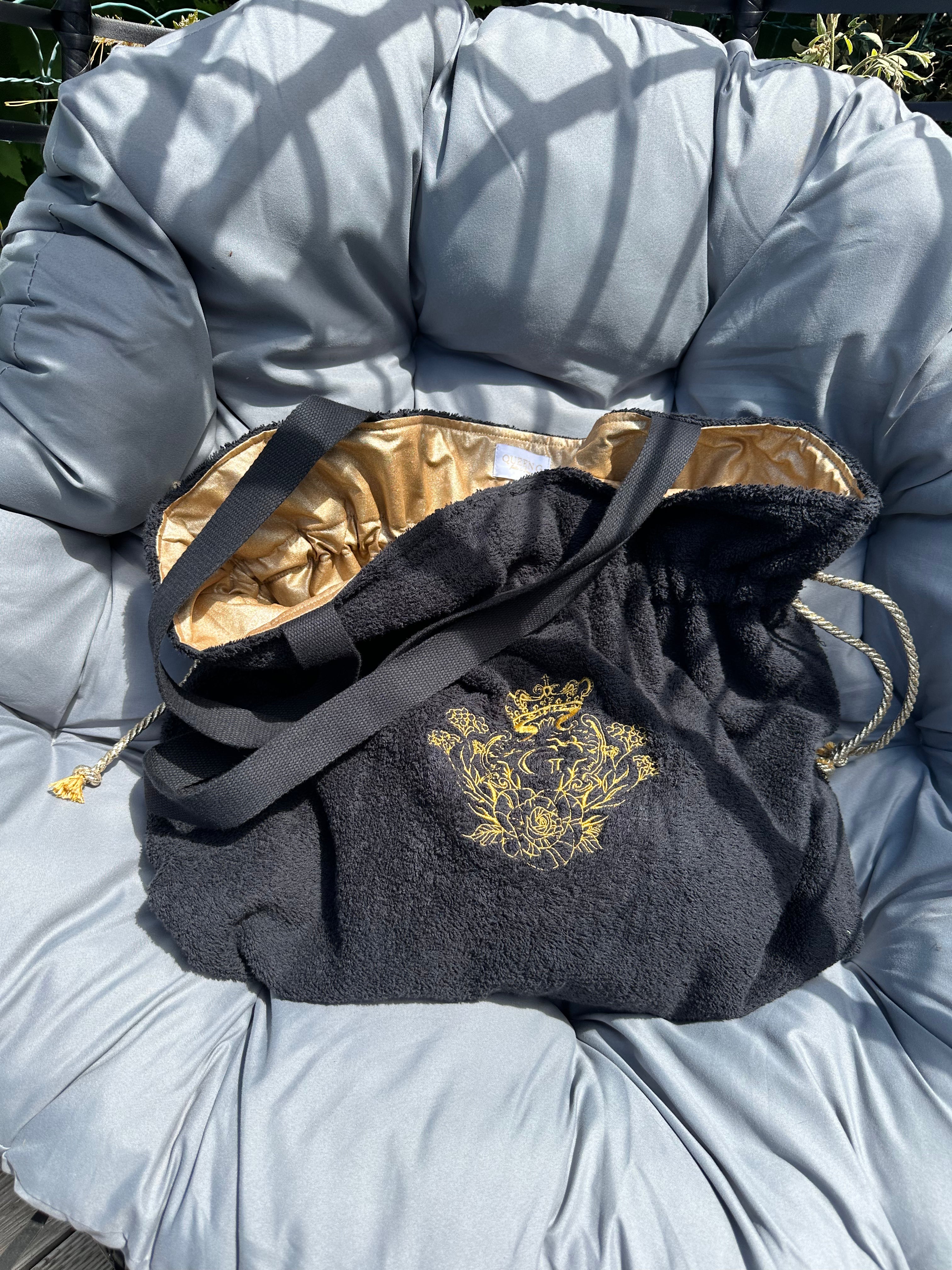 Modèle sac cabas XL éponge coton Noir Laguna intérieur cretonne enduite Dorée Paillette et son logo Doré