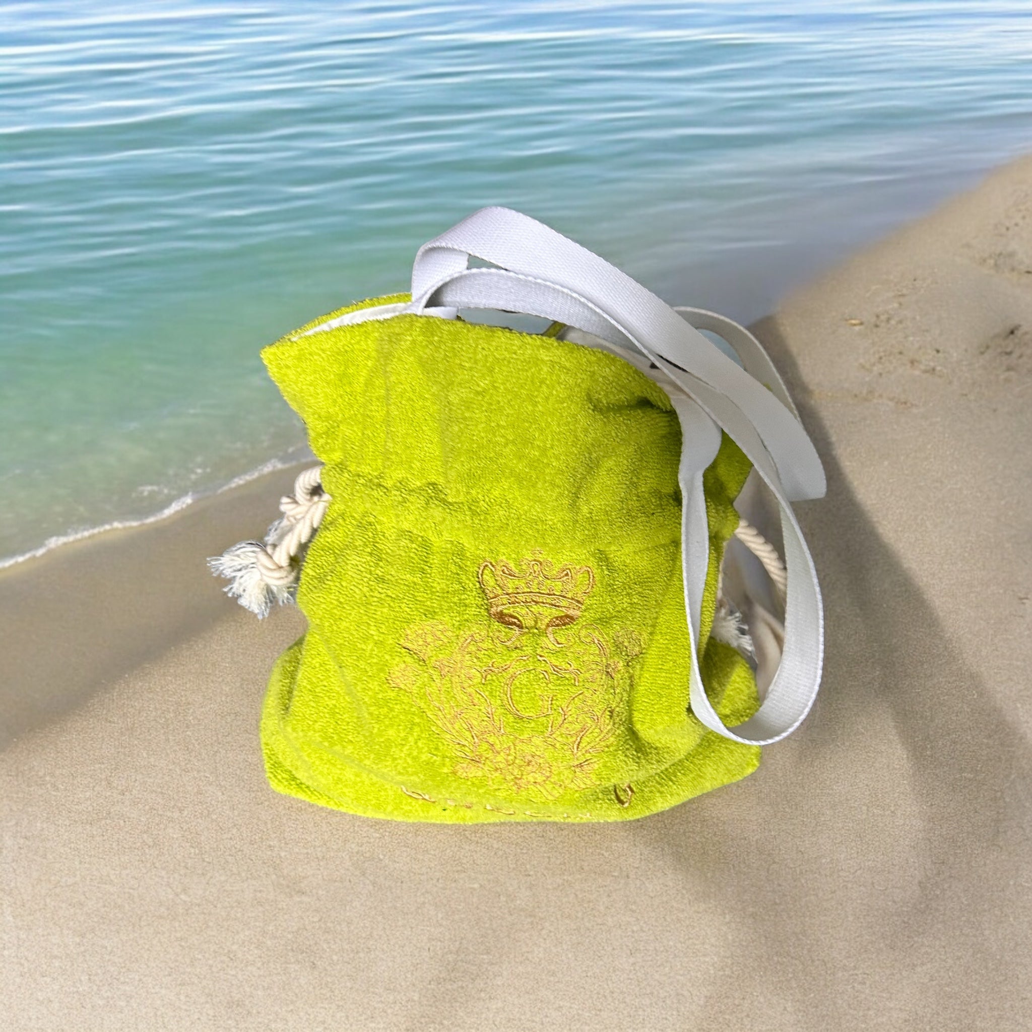 Modèle sac cabas moyen en éponge Bonie Vert pomme intérieur en cretonne Blanc nacré logo doré