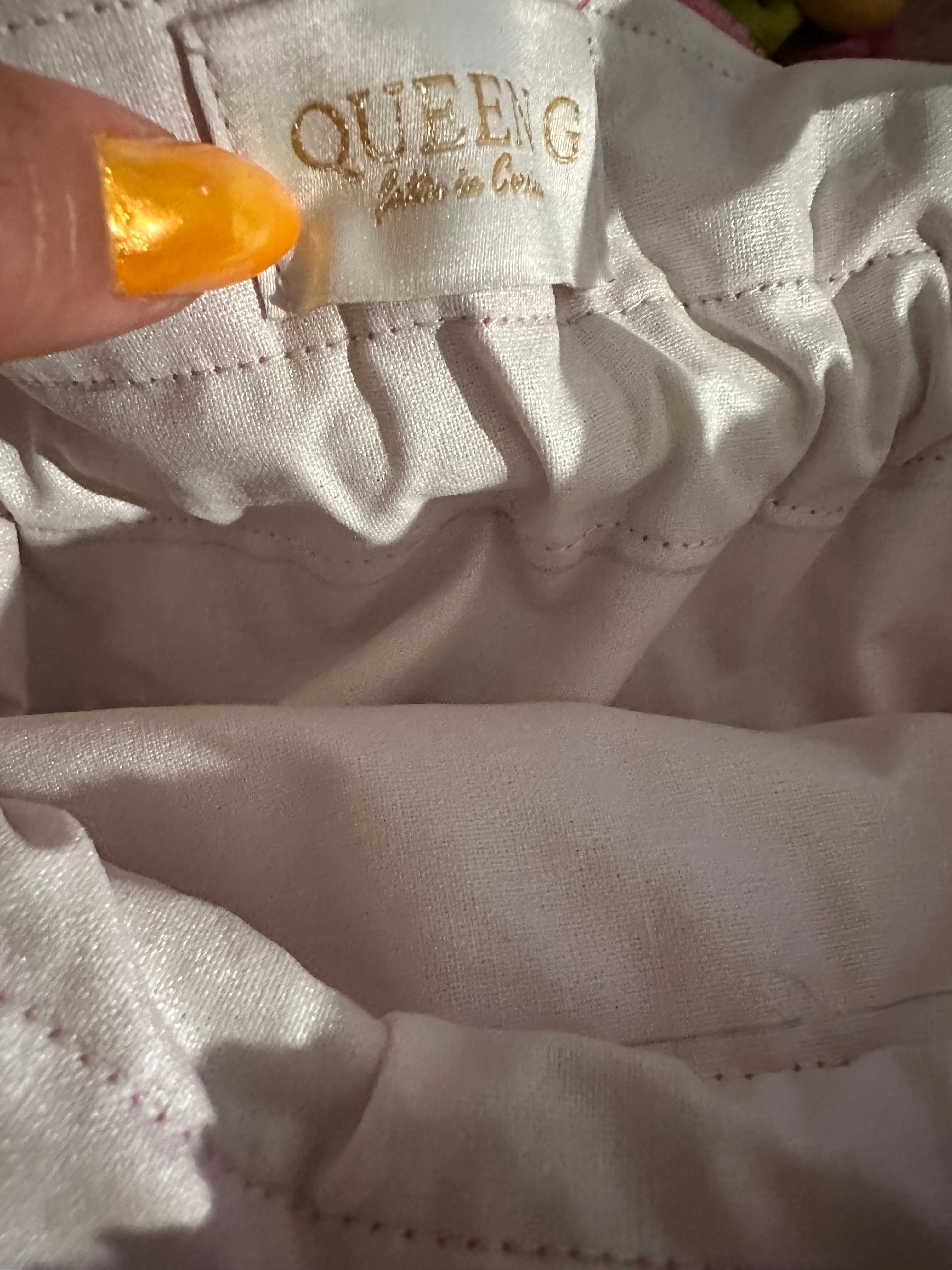 Modèle Mini sac cabas en éponge Bambou Rose Bonbon intérieur en cretonne enduite blanche Nacrée Logo Blanc