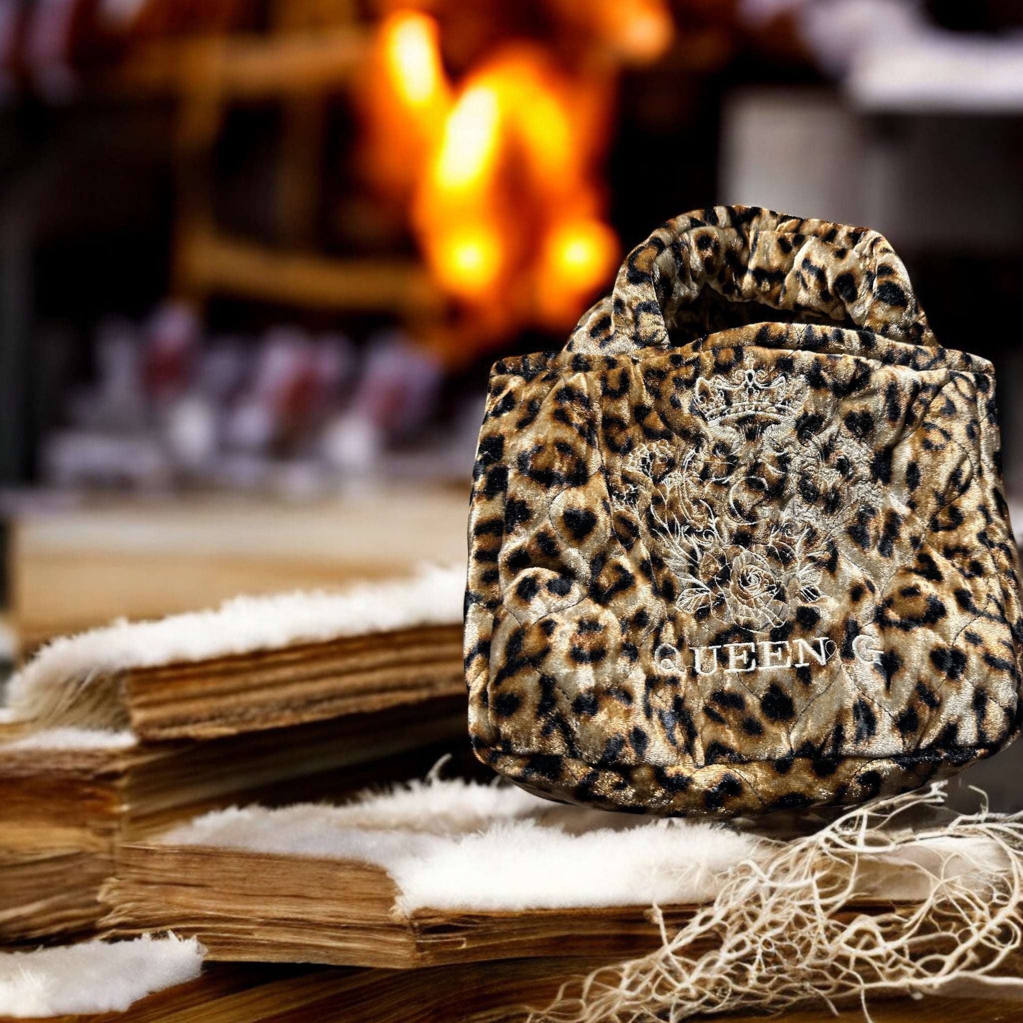 Sac à main imprimé léopard 🐆 intérieur en tissu coton noir et sa broderie Beige