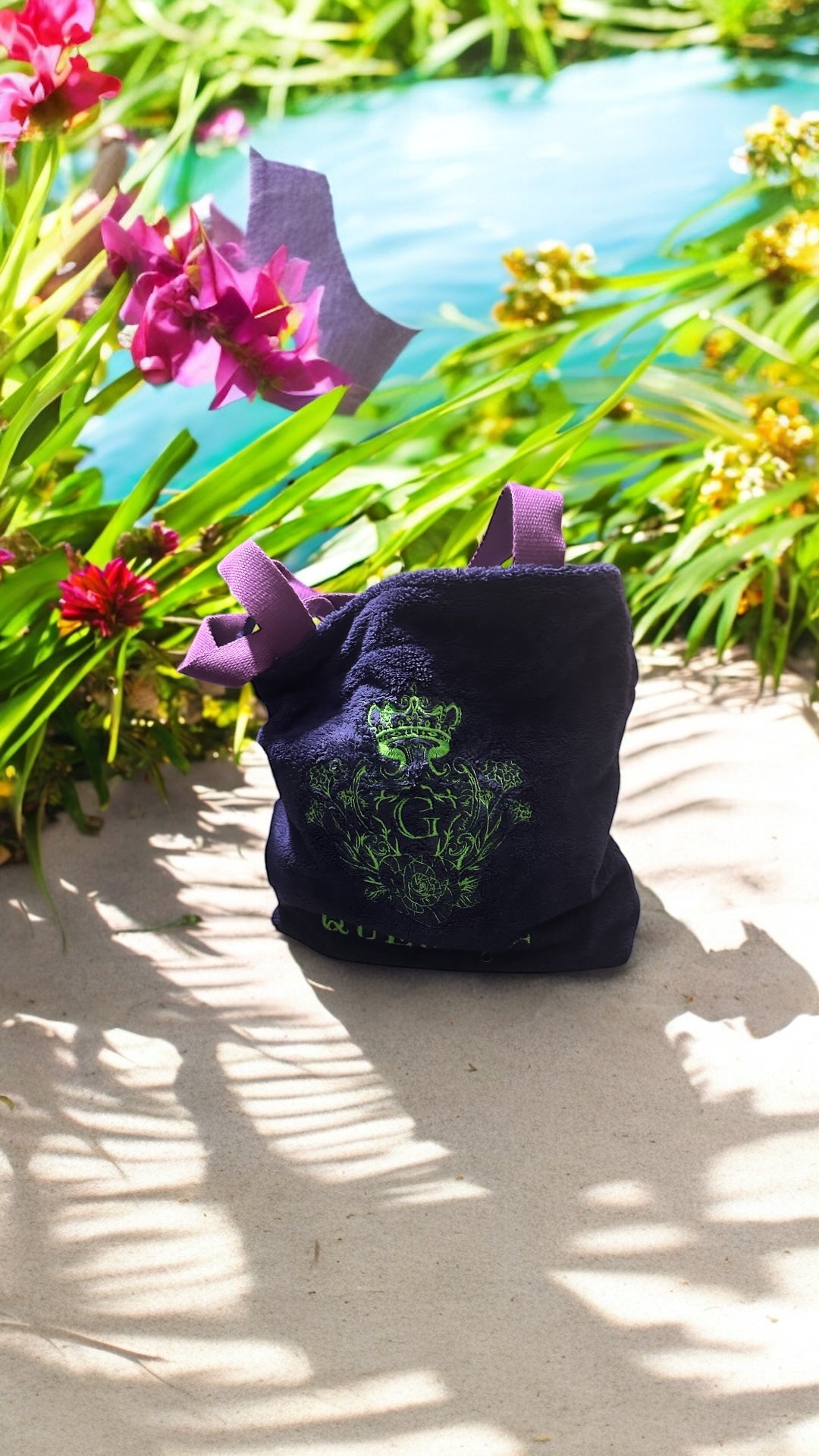 Modèle Mini sac cabas en éponge Bambou Mauve intérieur en cretonne enduite argentée Logo Vert