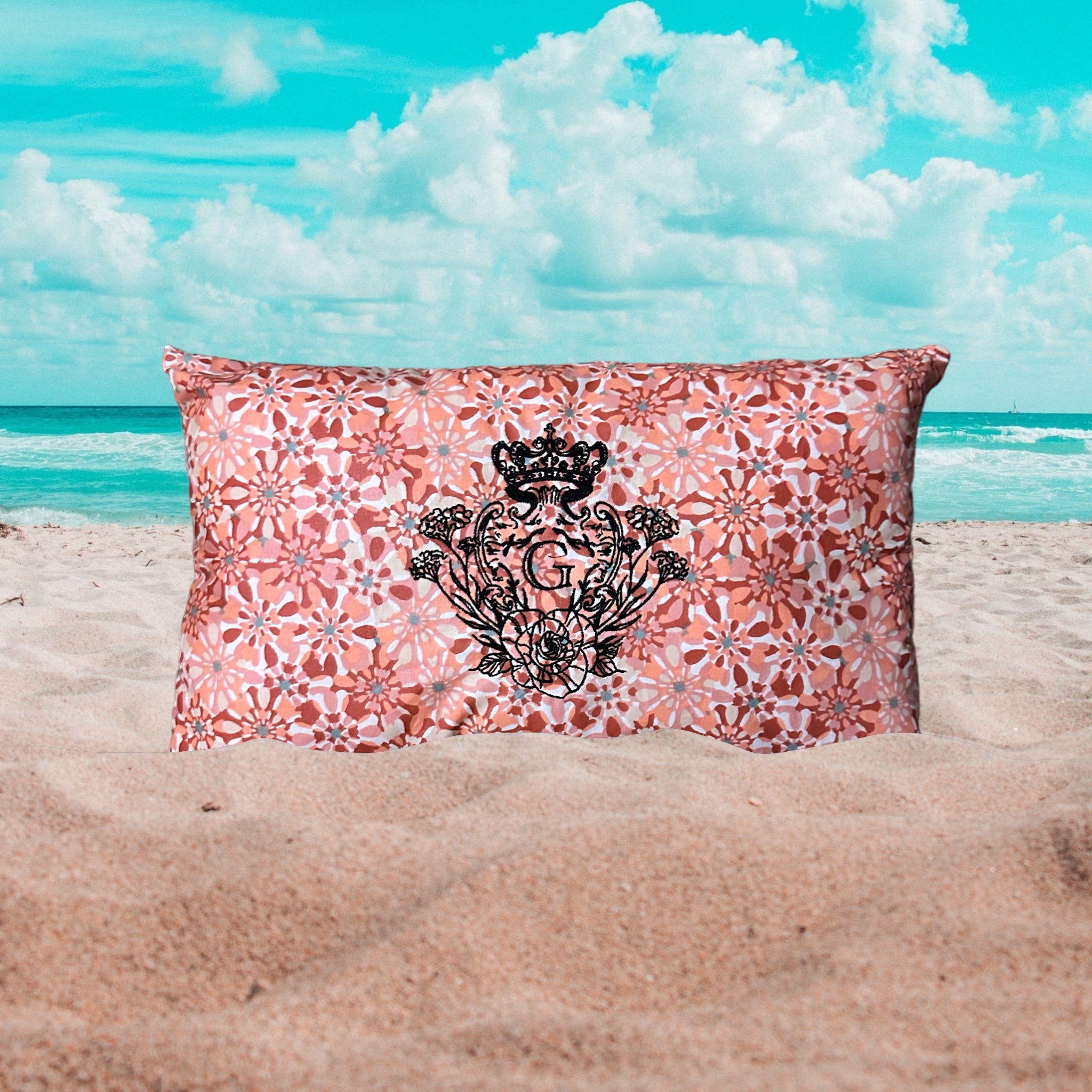 Coussin de plage en cretonne enduite Rouges orangé thème Azulejos rouge et son logo Noir