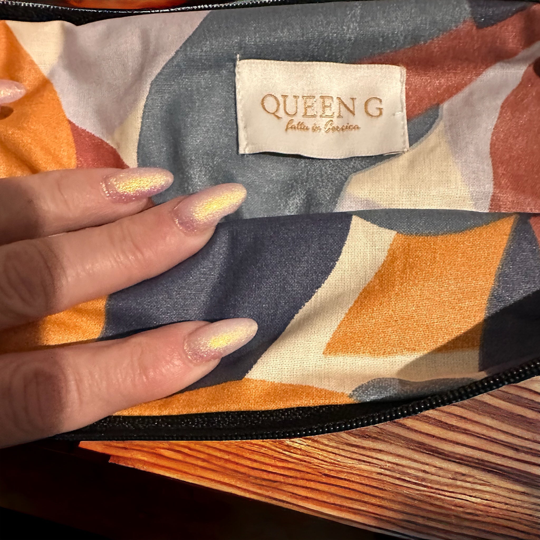 Pochette XL en éponge Bonie Bleu Paon intérieur en cretonne enduite Logo Blanc