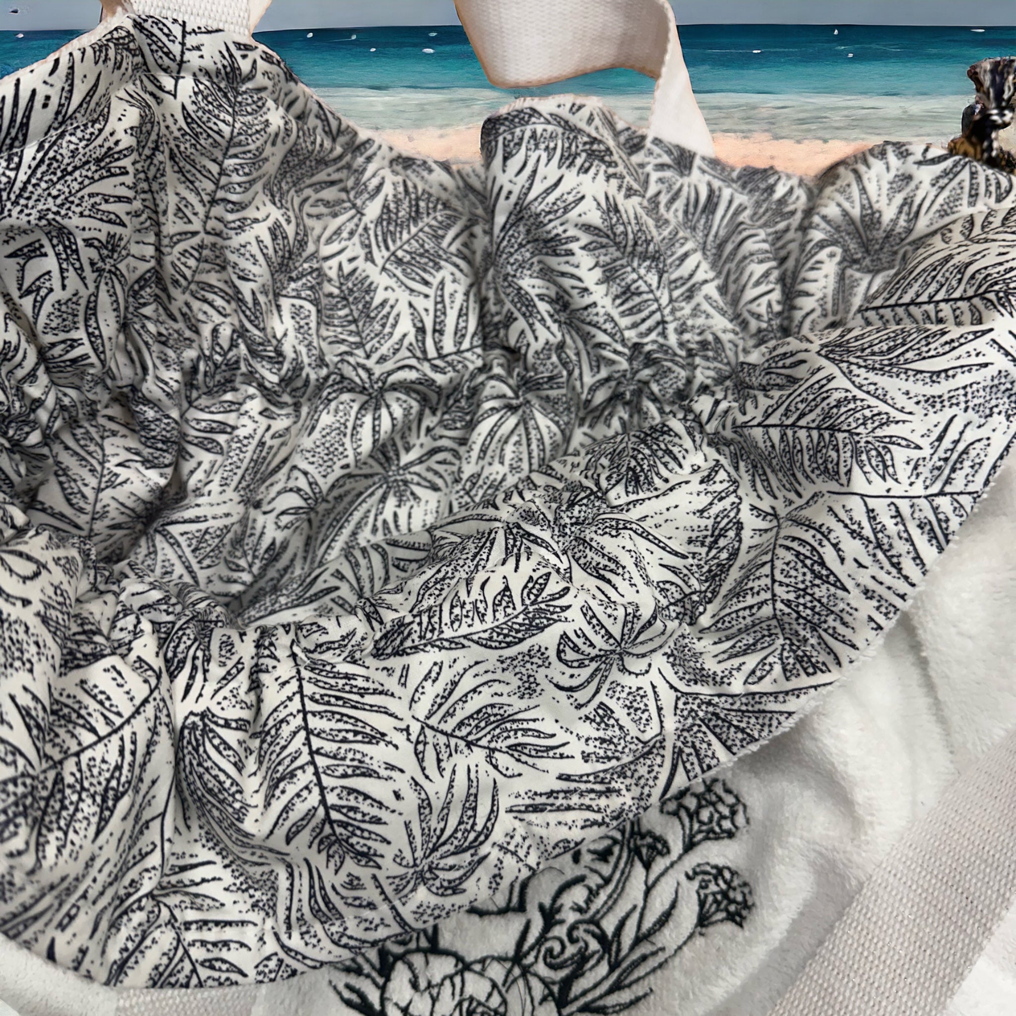 Modèle sac cabas XL éponge Bonie Blanche intérieur en cretonne enduite motif Palmier et son logo Noir