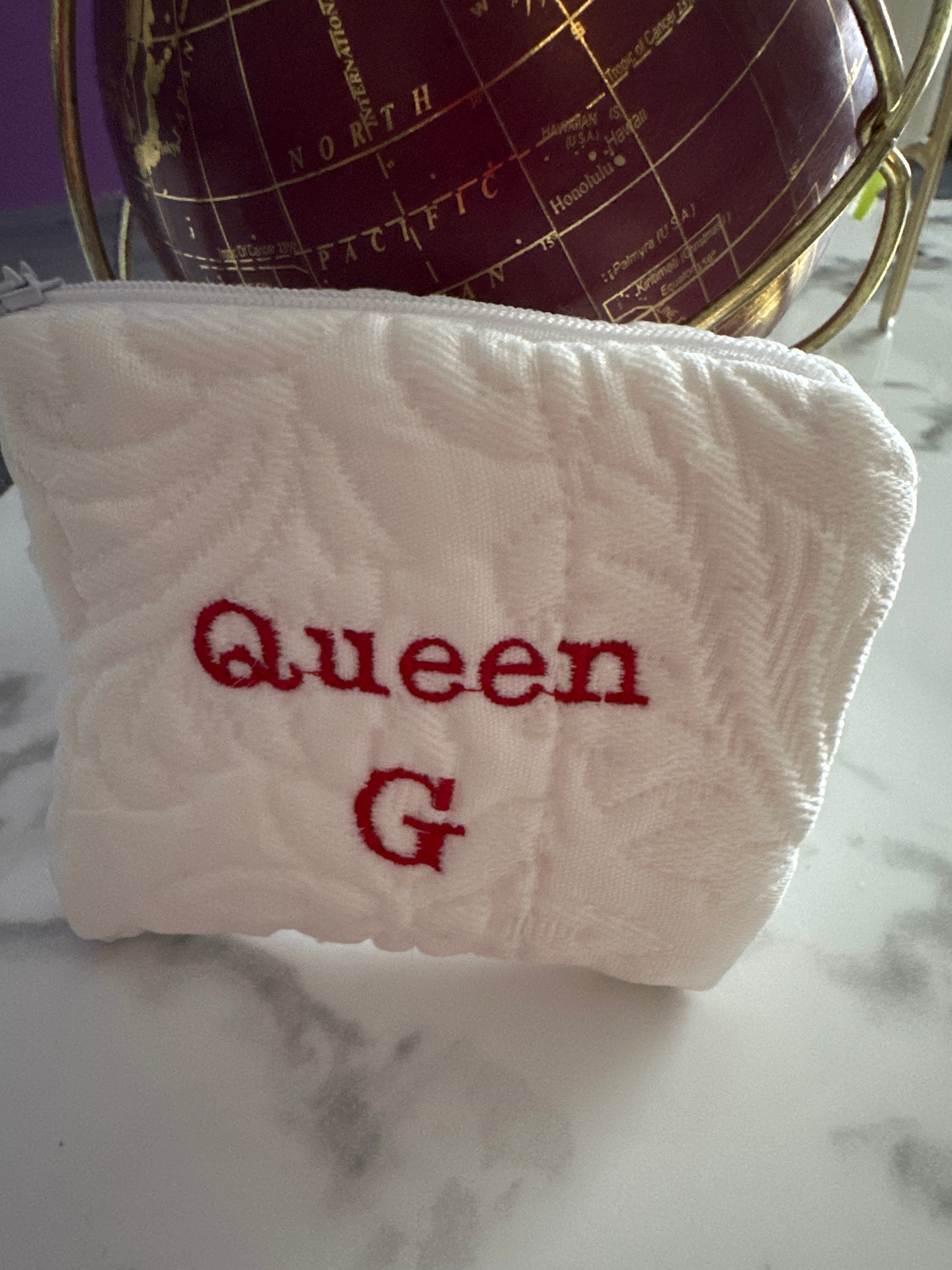 Porte-monnaie matelassé doublure transparente plastifiée 👑 et son logo rouge