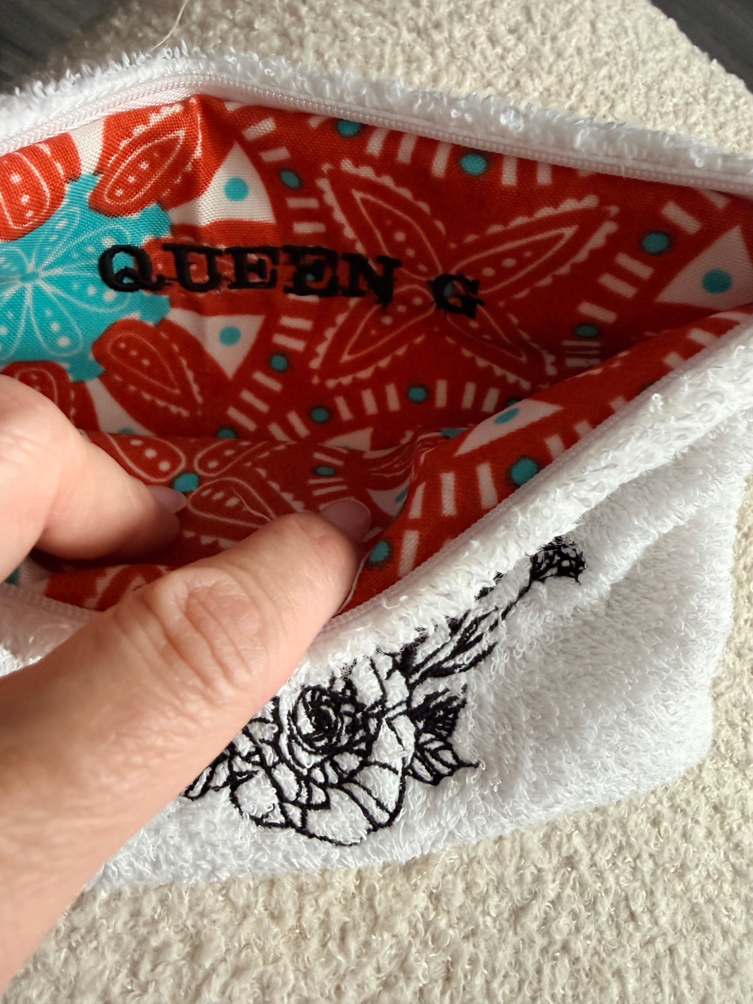 Pochette S en éponge Blanche  intérieur en cretonne logo Noir