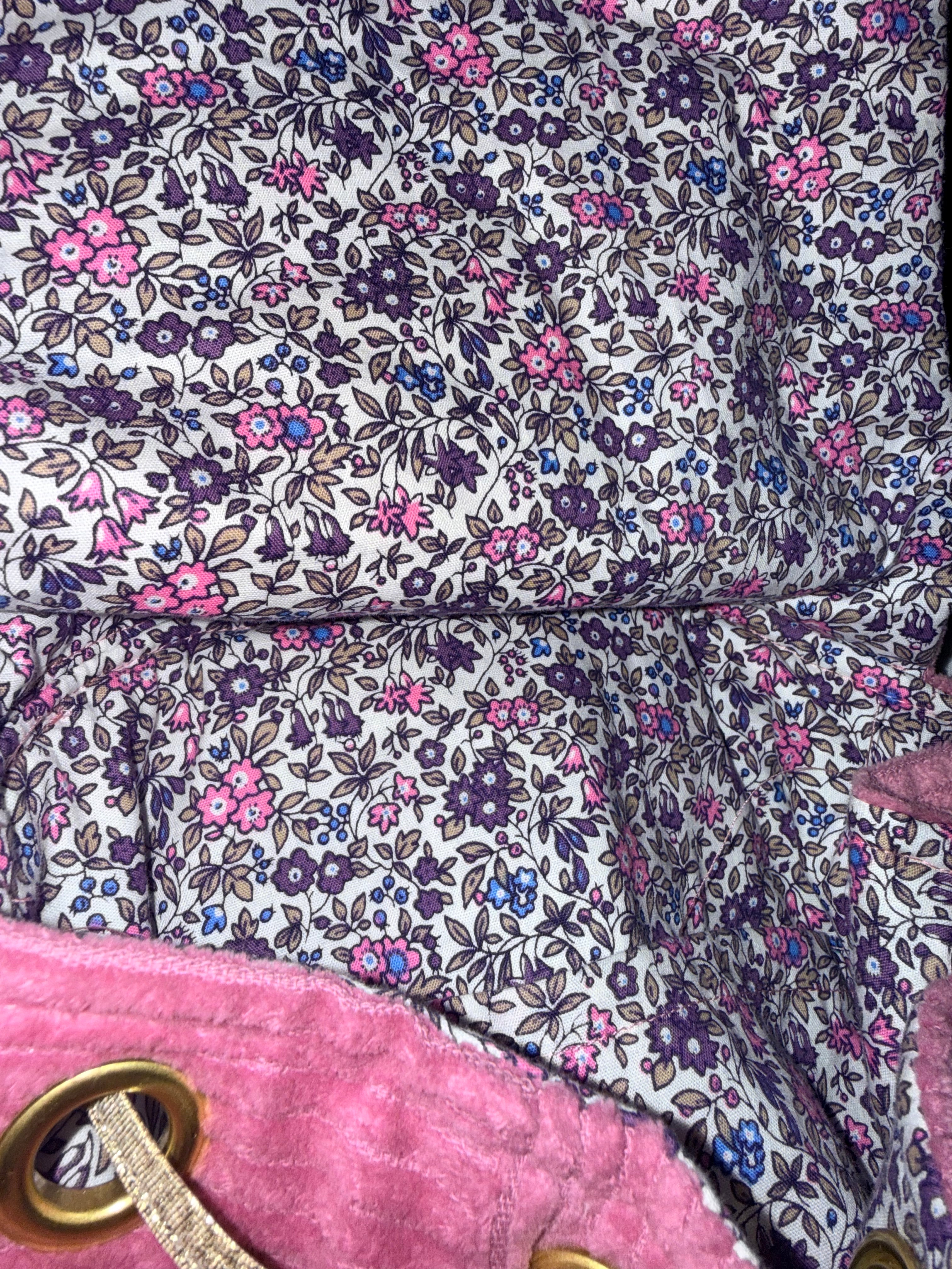 Sac à dos en velours fine côte rose poudré