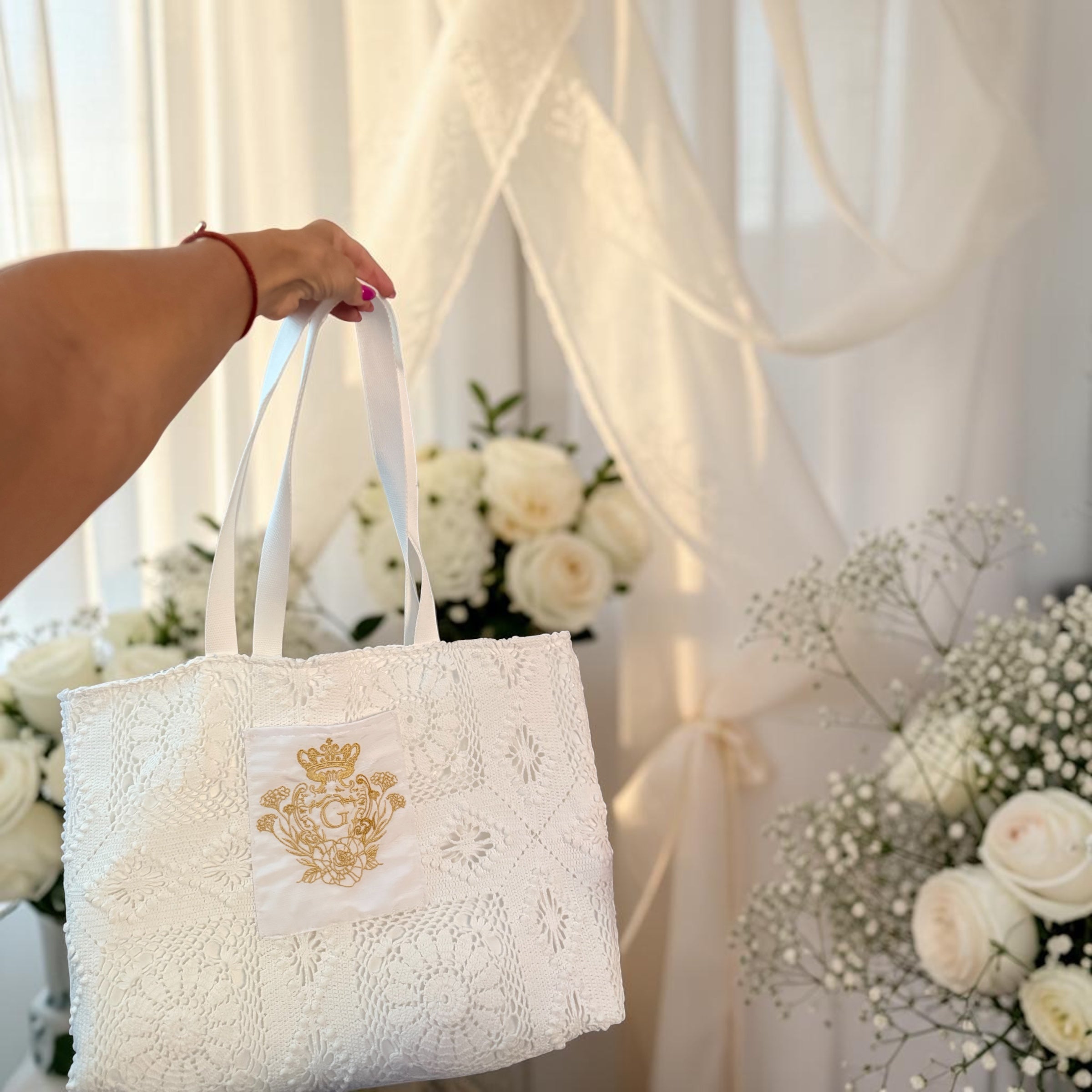 Sac Marie-Anne blanc doublure transparente plastifiée et son logo doré