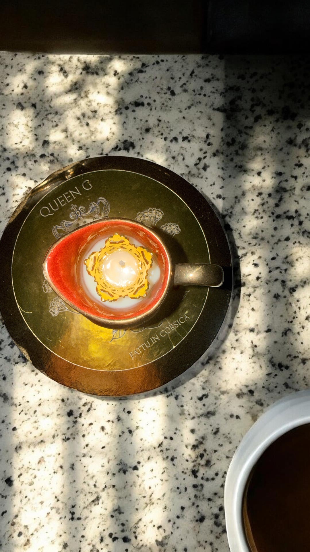 Bougie Queen G Ambre Gris