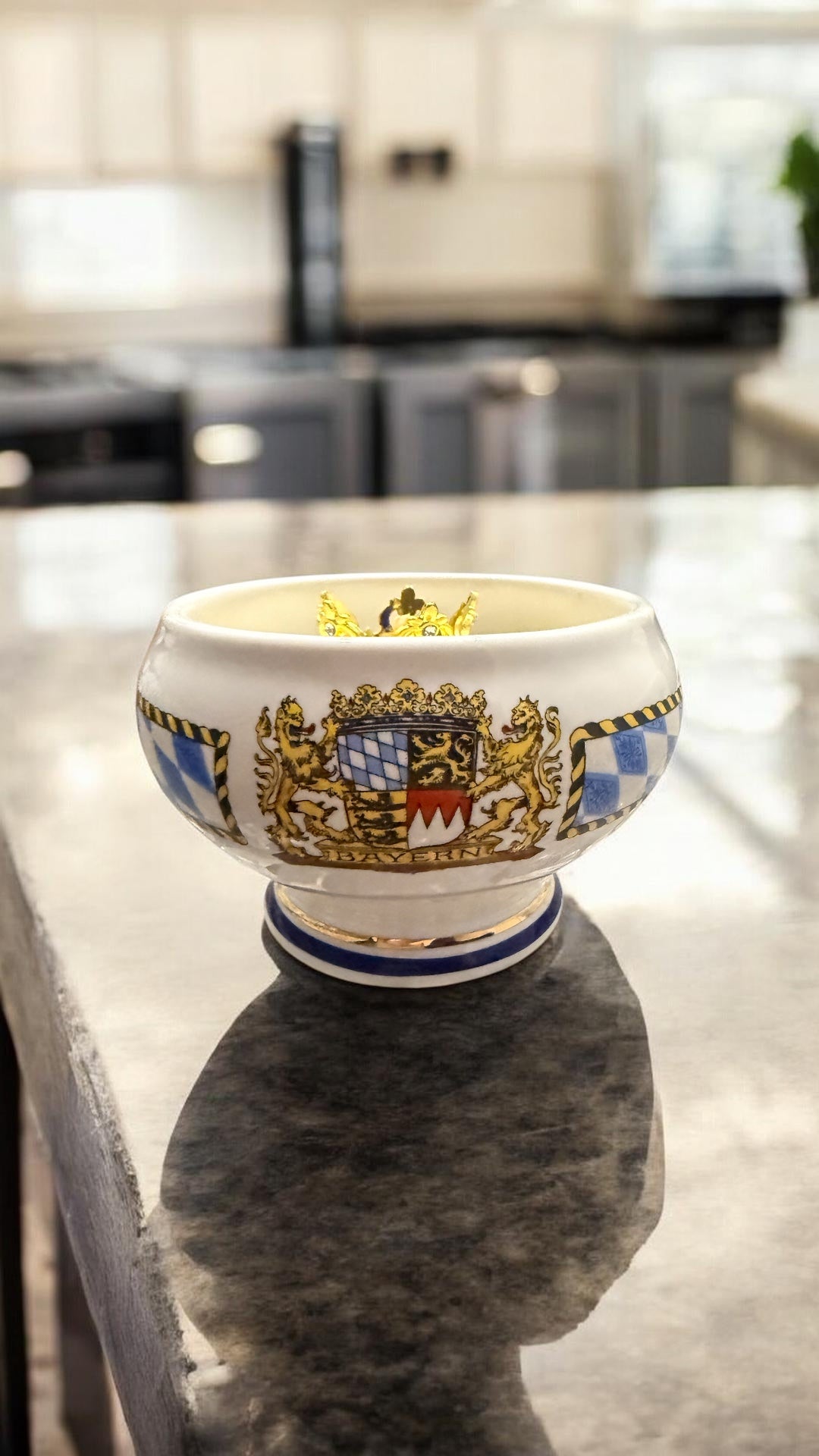 Bougie Queen G Ambre Gris