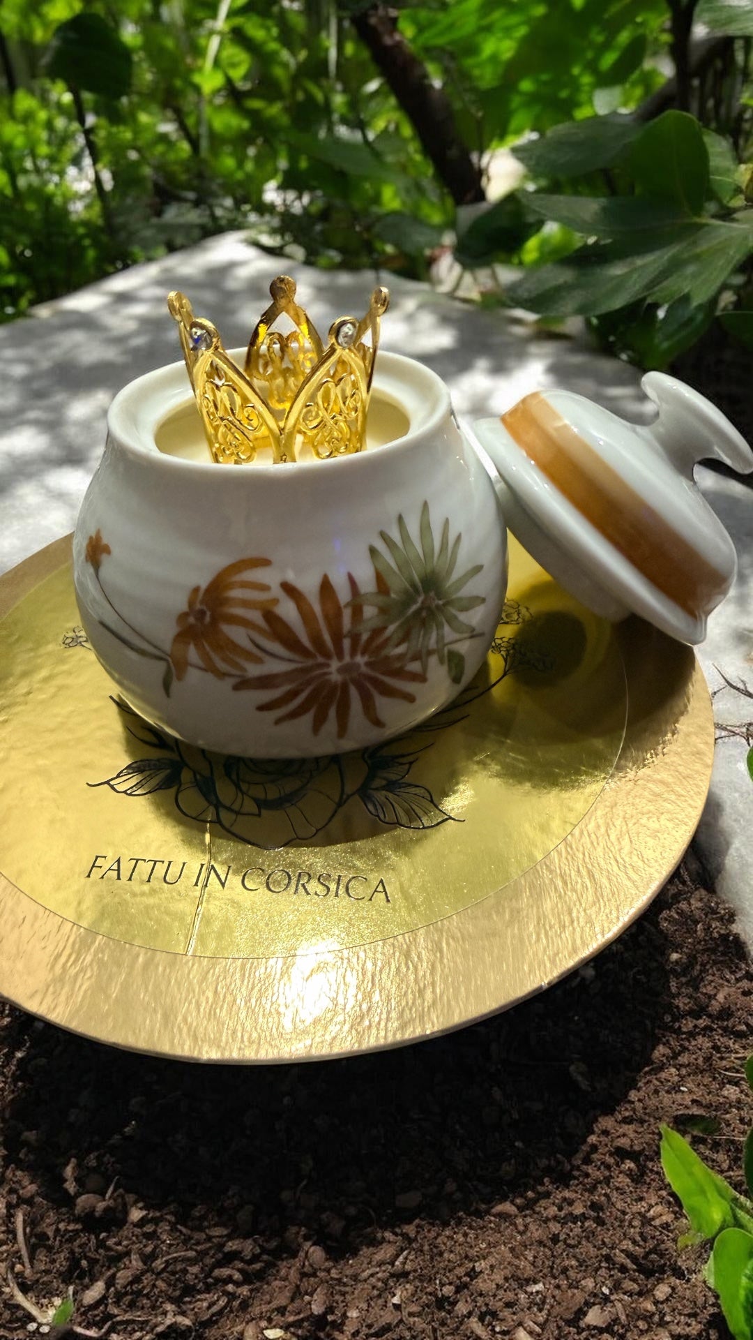 Bougie Queen G ambre Gris