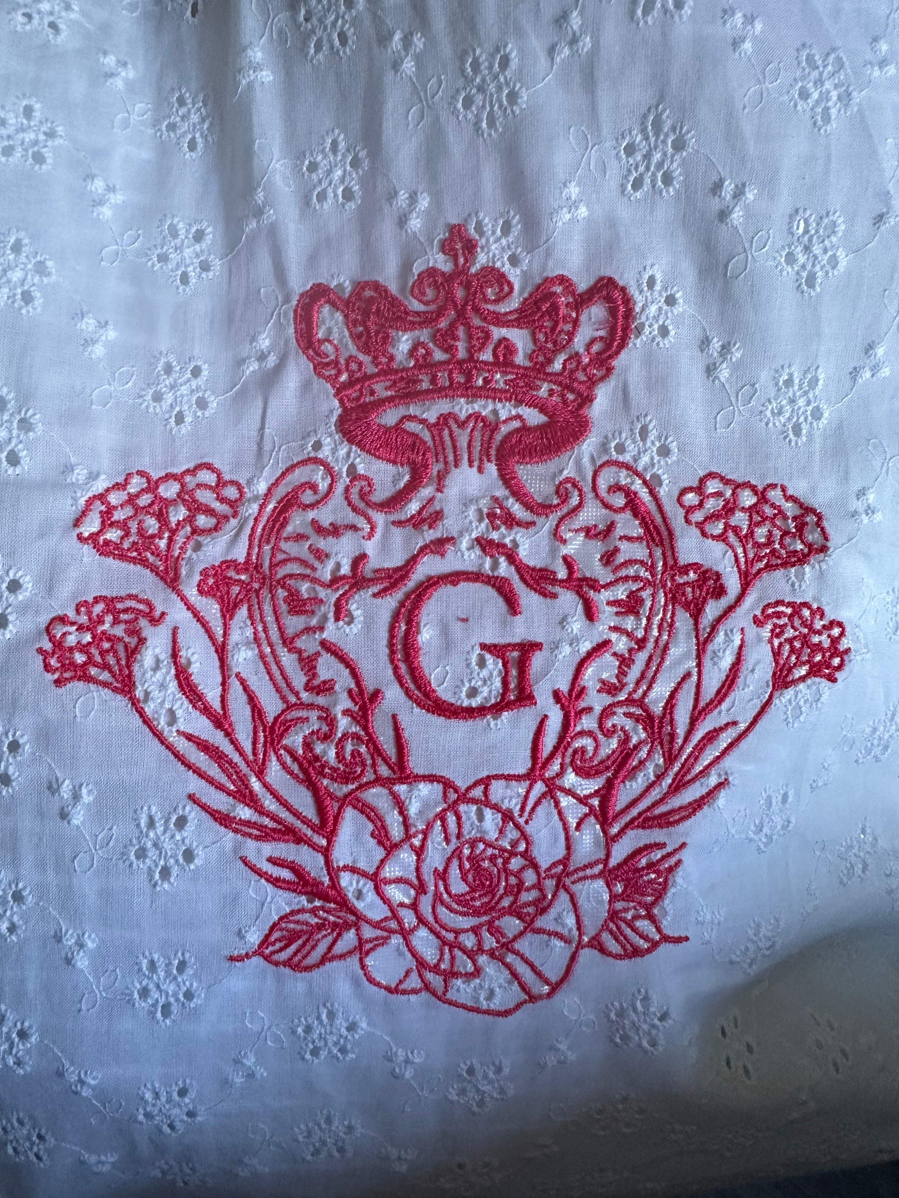 Sac broderie anglaise petites fleurs doublé de coton blanc et son logo rose 🌹anse en bambou